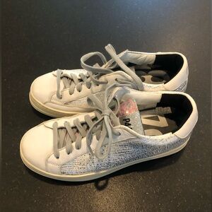 P448 size 36 metallic silver and pink